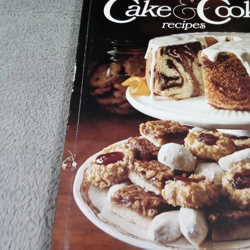 Better Homes and Gardens All-Time‎ Favorite Cake & Cookie Recipes 1983 Hardcover